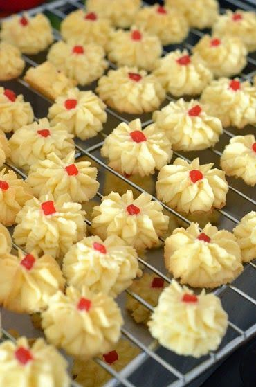 Kuih raya tradisional melayu 